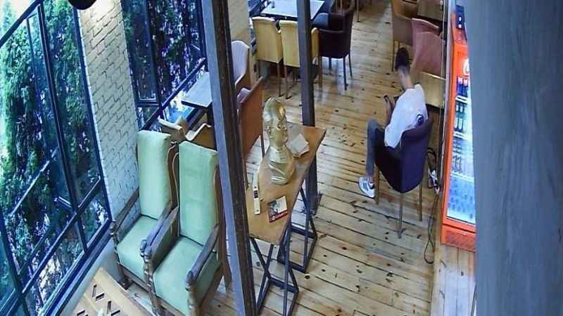 Mobil bankacılık açıkken telefonu sakın başkasına vermeyin