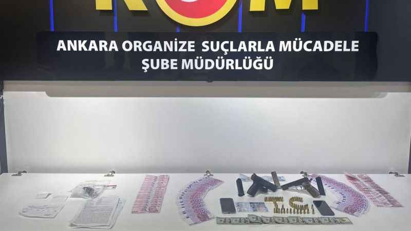 Suç örgütü lideri Ayhan Bora Kaplan gözaltına alındı Suç örgütü lideri Ayhan Bora Kaplan gözaltına alındı