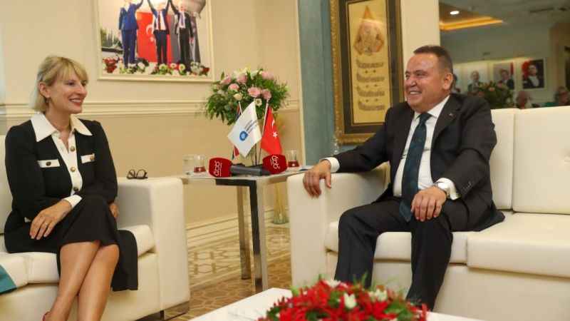 İngiltere Büyükelçisi Morris: "İngiliz vatandaşlar Antalya'da mutlu"