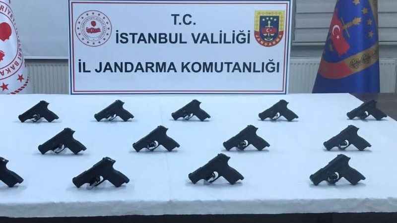 Eyüpsultan’da silah kaçakçılarına operasyon: 9 kişi gözaltına alındı