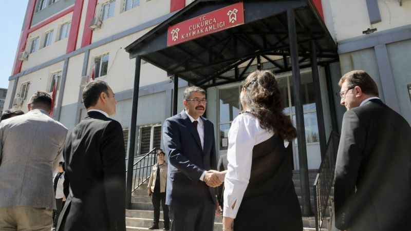 Vali Çelik'ten Çukurca'ya ziyaret