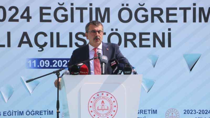 Milli Eğitim Bakanı Tekin: "Dijital bağımlılık ve obezite ile mücadele edeceğiz" Milli Eğitim Bakanı Tekin: "Dijital bağımlılık ve obezite ile mücadele edeceğiz"