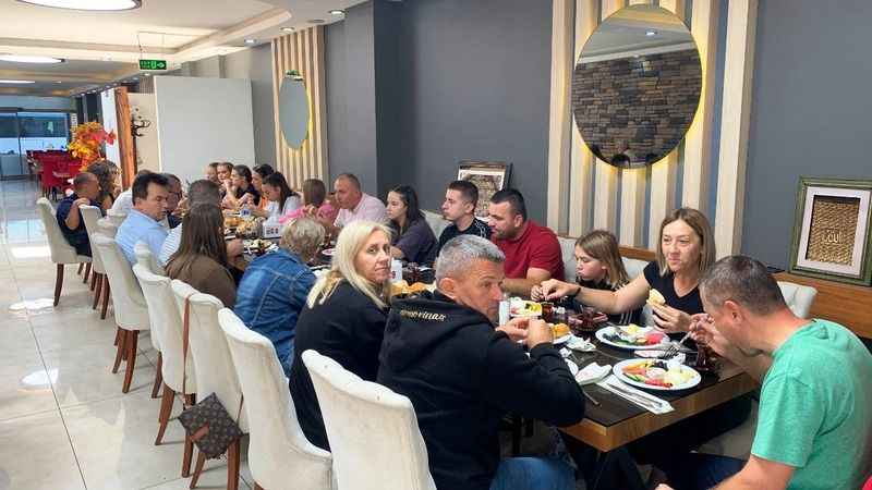 Kardeş Bosna’dan Altınova’ya ziyaret Kardeş Bosna’dan Altınova’ya ziyaret