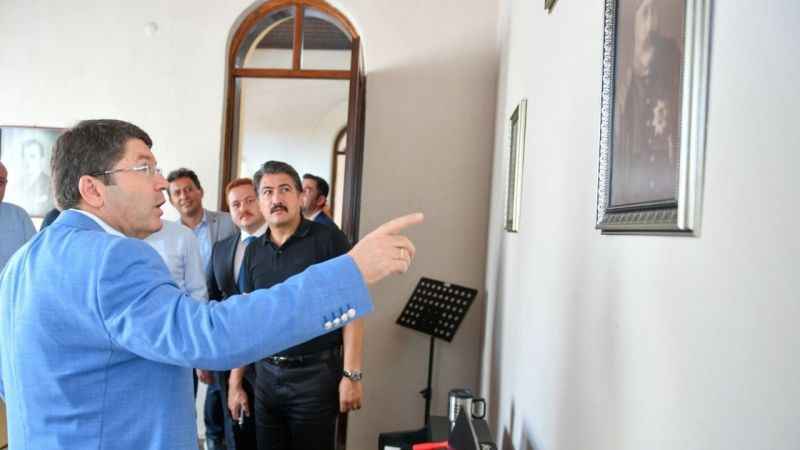 Bakan Tunç, Buldan’ın tarihi dokusunu inceledi