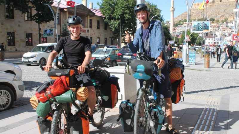 Alman turistler Bayburt'a hayran kaldılar