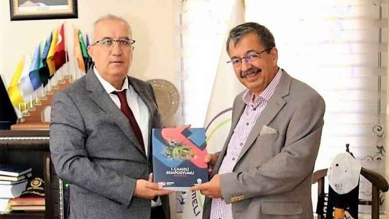 Yazar Hayati İnanç’a anlamlı hediye Yazar Hayati İnanç’a anlamlı hediye