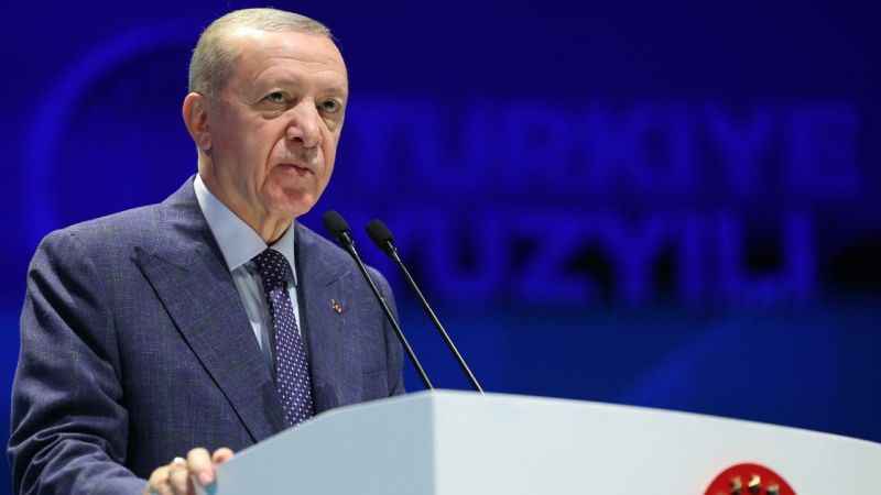 Cumhurbaşkanı Erdoğan'dan ek ders ücreti müjdesi