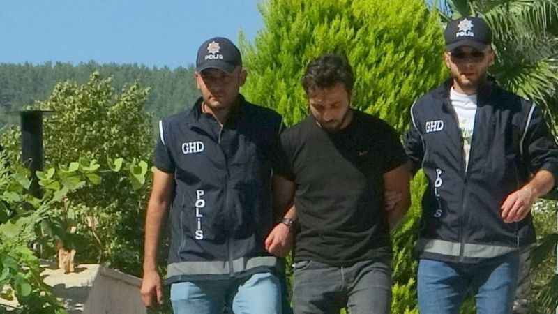 Muğla’da 9 düzensiz göçmen ve bir organizatör yakalandı