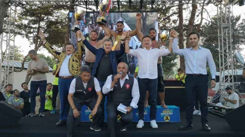 18. Geleneksel Kocasinan Yağlı Güreşleri’nde kazanan Mustafa Taş oldu 18. Geleneksel Kocasinan Yağlı Güreşleri’nde kazanan Mustafa Taş oldu