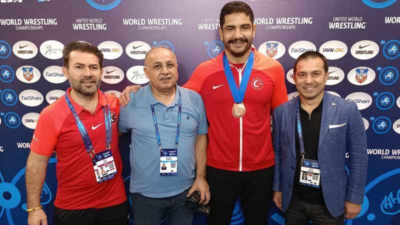 Taha Akgül: "2024 Paris Olimpiyatları’nda ülkemiz için elimizden gelenin en iyisini yapmaya çalışacağız"
