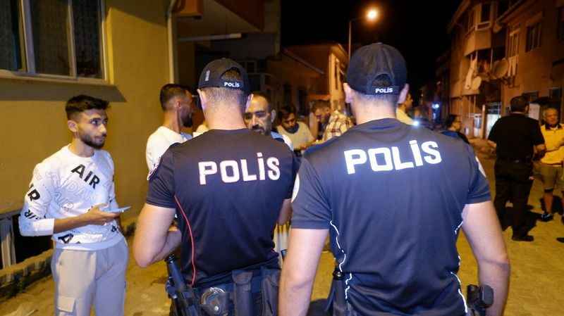 Edirne'de düzensiz göçmenlere yönelik denetim: 41 kişi yakalandı