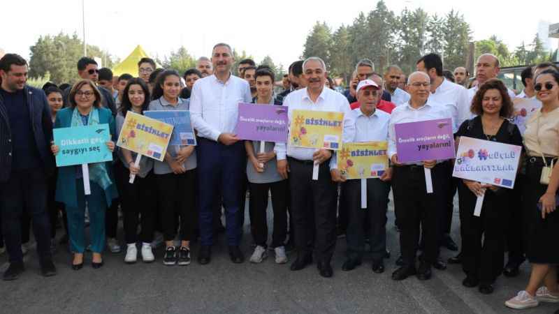 Avrupa Hareketlilik Haftasının son gününde farkındalık yürüyüşü Avrupa Hareketlilik Haftasının son gününde farkındalık yürüyüşü