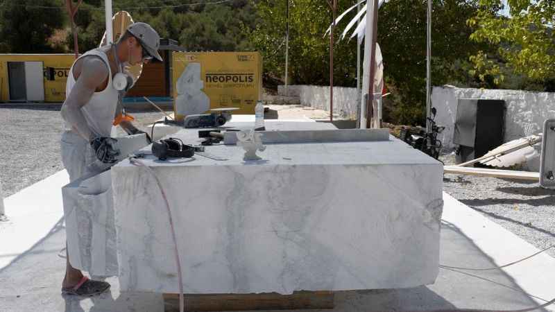 Neopolis’te mermer bloklar şekillenmeye başladı Neopolis’te mermer bloklar şekillenmeye başladı