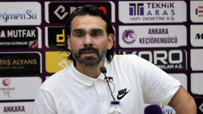 Cenk Özcan: 
