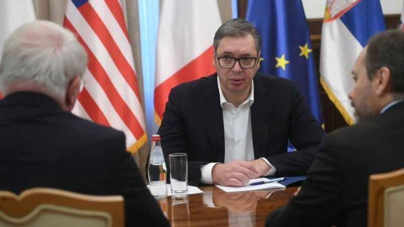 Sırbistan Cumhurbaşkanı Vucic, Kosova’nın kuzeyinde güvenliği KFOR’un sağlamasını talep etti
