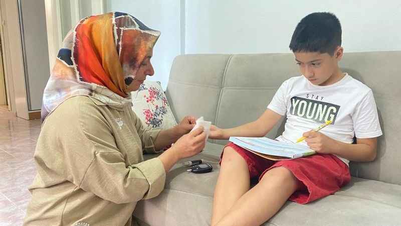 Depremzede anneden şeker ölçüm sensörü talebi: 