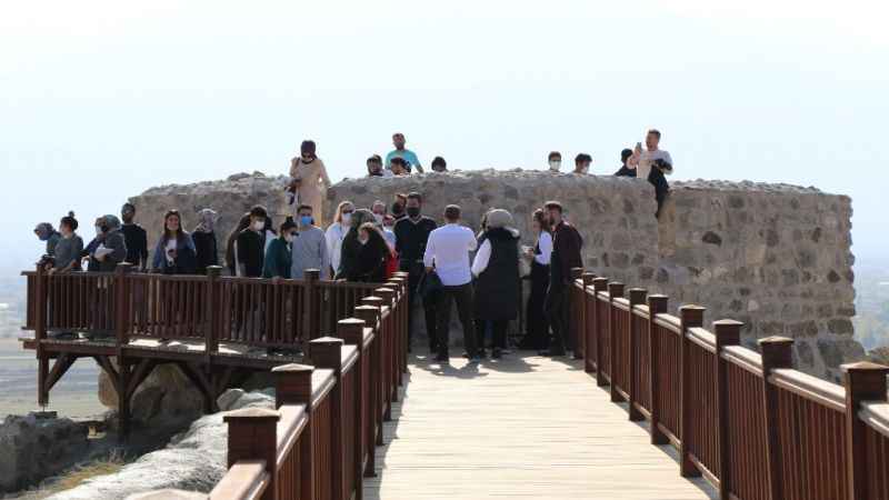 Doğu Anadolu Bölgesinde görülmesi gereken antik kentler Doğu Anadolu Bölgesinde görülmesi gereken antik kentler