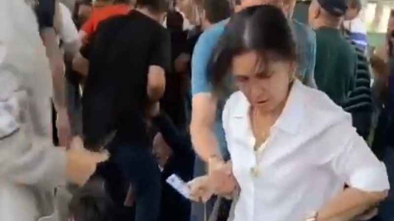 İZBAN'da yürüyen merdivende 7 kişi yaralandı