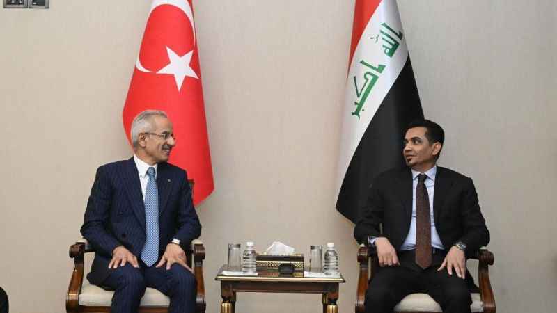 Ulaştırma ve Altyapı Bakanı Uraloğlu, Irak Kültür Bakanı Fekkak ile görüştü
