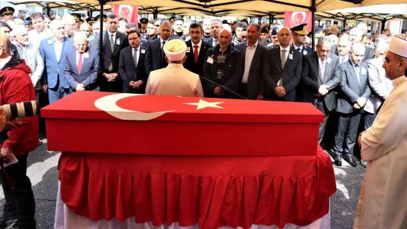 Şehit veterinere veda Şehit veterinere veda