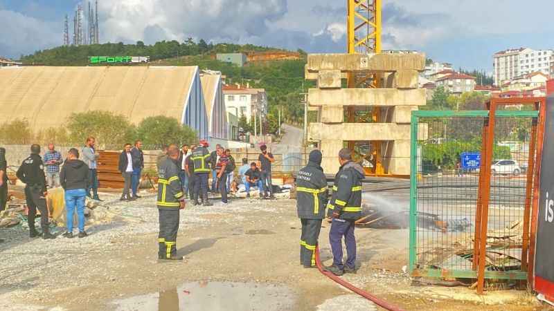 Metro inşaatında iki aydır maaşlarını alamayan işçiler eylem yaptı