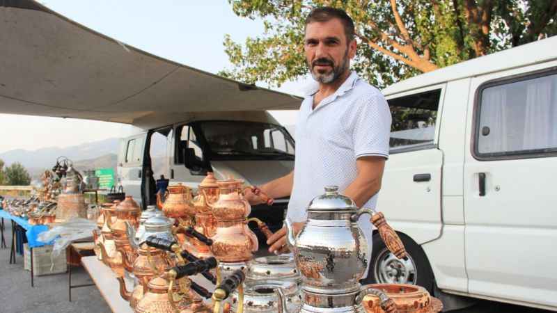 Teknolojiye direnen bakırcılar, mesleklerini sürdürmeye çalışıyor Teknolojiye direnen bakırcılar, mesleklerini sürdürmeye çalışıyor
