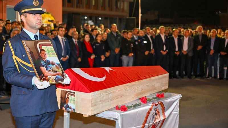Ankara’da yangında şehit olan itfaiye eri Fahrican Yavaş için resmi cenaze töreni düzenlendi