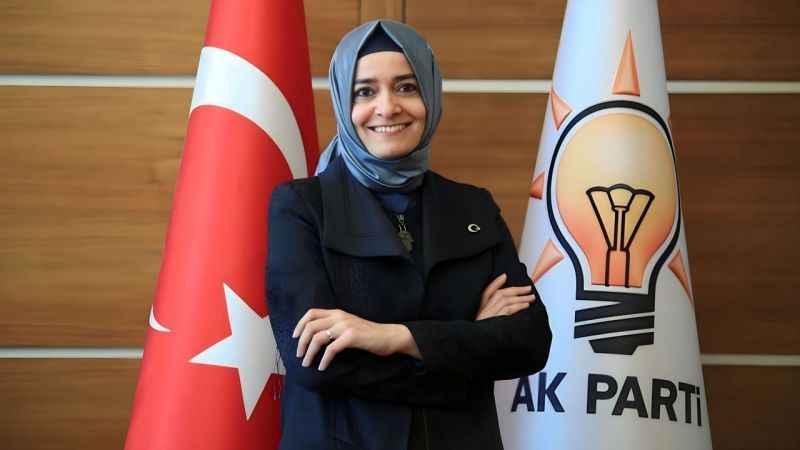 AK Parti'de Fatma Betül Sayan Kaya MYK üyesi olarak seçildi