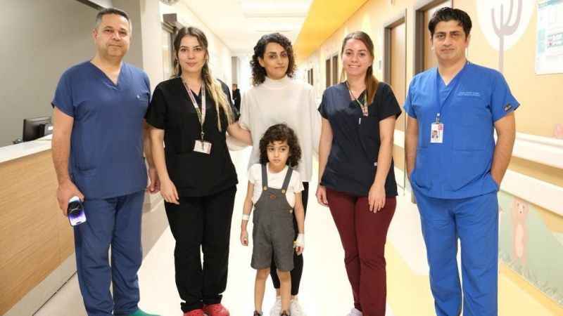 Esenyurt’ta korkunç olay: Çocuğun soluk borusu koptu Esenyurt’ta korkunç olay: Çocuğun soluk borusu koptu