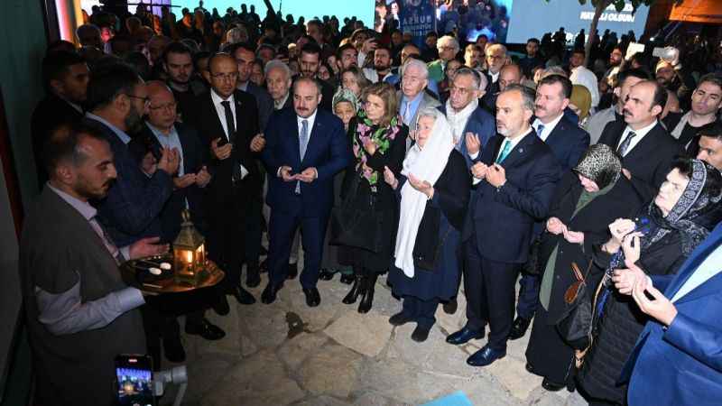 Bursa'da 4 asırlık mevlevihanede 98 yıl sonra ilk sema Bursa'da 4 asırlık mevlevihanede 98 yıl sonra ilk sema