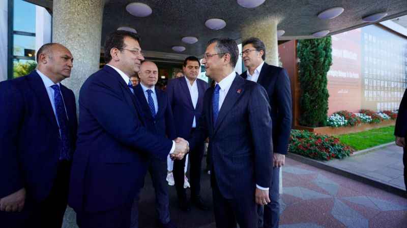 CHP Genel Başkan Adayı Özgür Özel'den İmamoğlu'na ziyaret