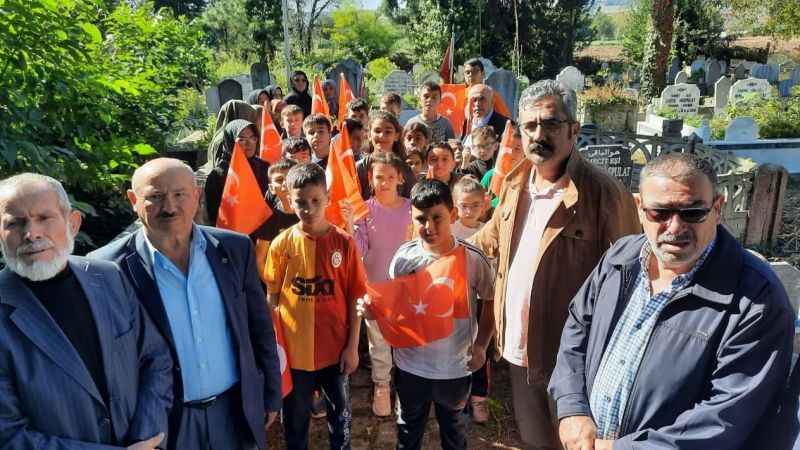 Şehit komando er kabri başında anıldı Şehit komando er kabri başında anıldı