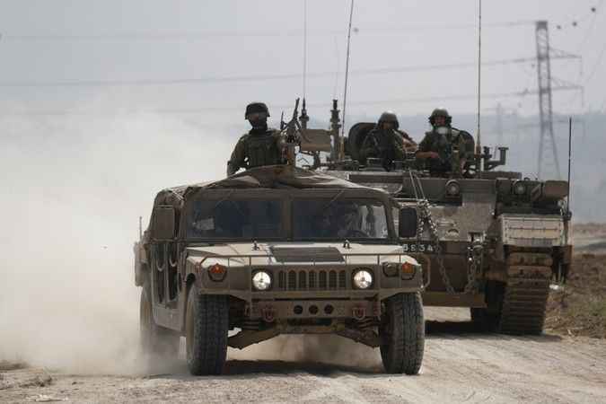 İsrail’in Gazze sınırındaki Sderot kentinde tank hareketliliği artıyor