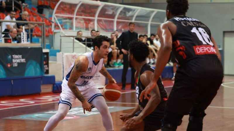 TBL: Kocaeli BŞB Kağıtspor: 80 - Harem Spor: 81