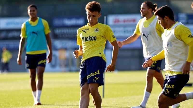 Fenerbahçe günü çift antrenmanla tamamladı