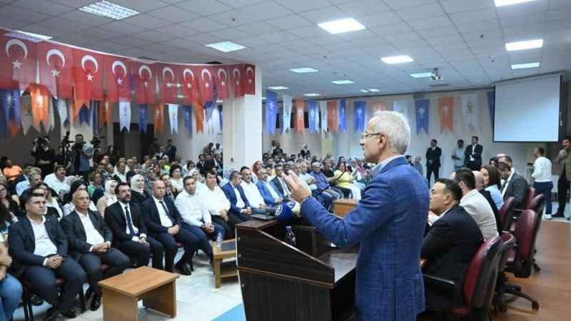 Bakan Uraloğlu: "Filistin'de, Gazze'de Müslüman kardeşlerimiz katlediliyor"