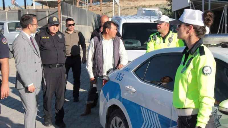 Beypazarı'nda düzensiz göçmenlere yönelik denetim Beypazarı'nda düzensiz göçmenlere yönelik denetim