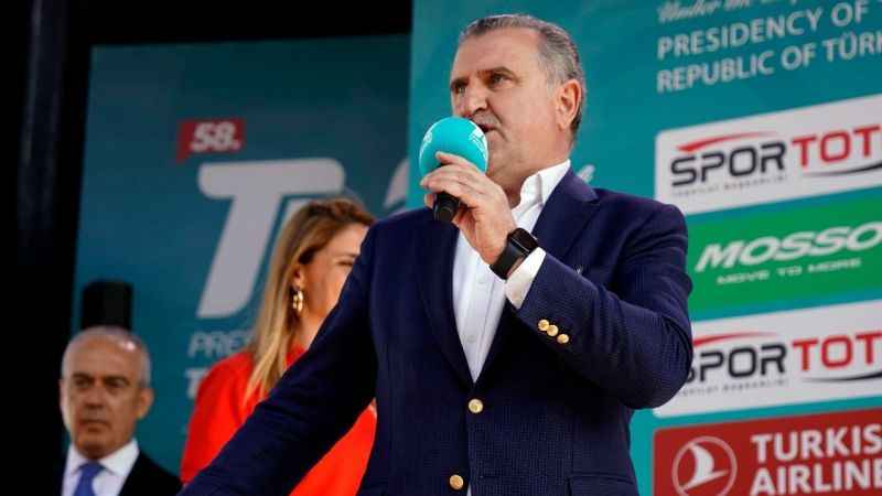 Osman Aşkın Bak: "Bütün dünya, İstanbul’un ve boğazın güzelliklerini, dinamizmini görmüş oldu"