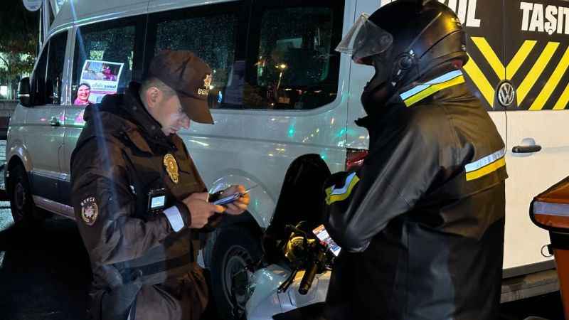 İstanbul’da motosiklet sürücülerine yönelik asayiş uygulaması gerçekleştirildi İstanbul’da motosiklet sürücülerine yönelik asayiş uygulaması gerçekleştirildi