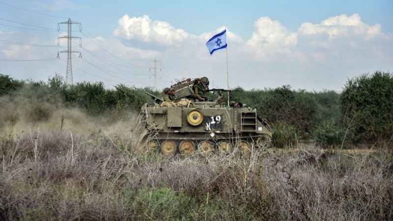 Gazze sınırına sevkiyat gece gündüz sürüyor