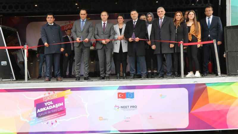 “Yol Arkadaşım Tırı" Samsun’da “Yol Arkadaşım Tırı" Samsun’da