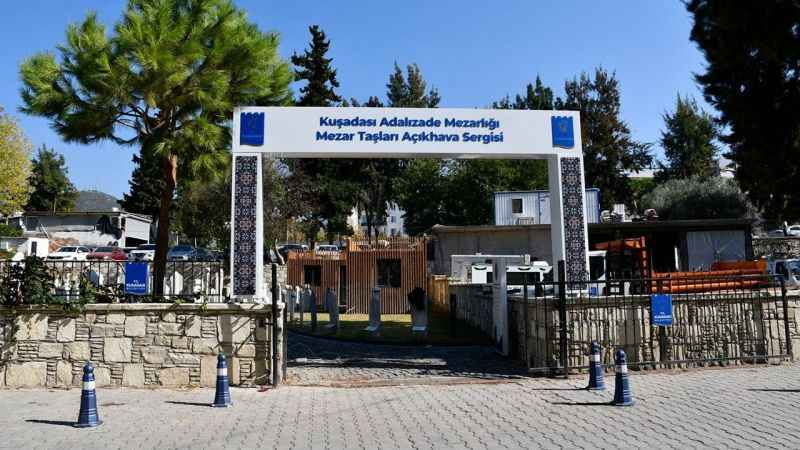 Tarihi 17’nci yüzyıla uzanan mezar taşları Kuşadası’nda sergileniyor