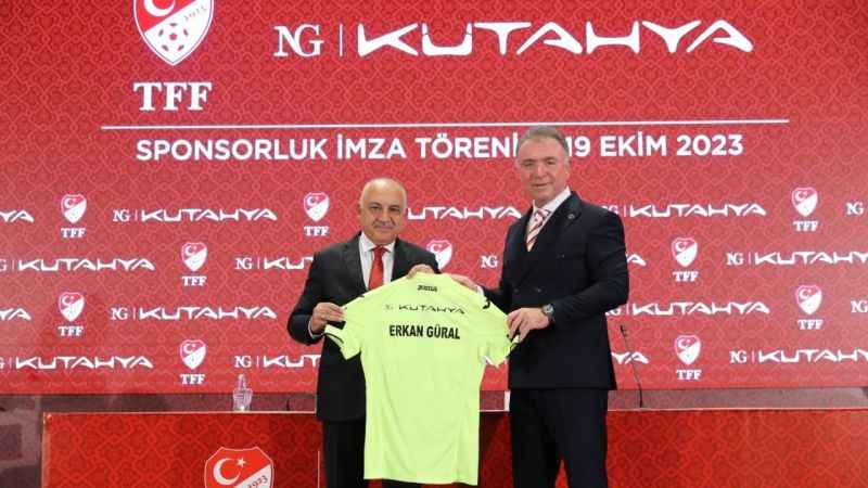 Türk futbol tarihinde ilk kez hakem formalarına sponsor alındı