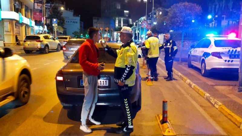 Balıkesir'de taşıma araçlarına trafik denetlemesi