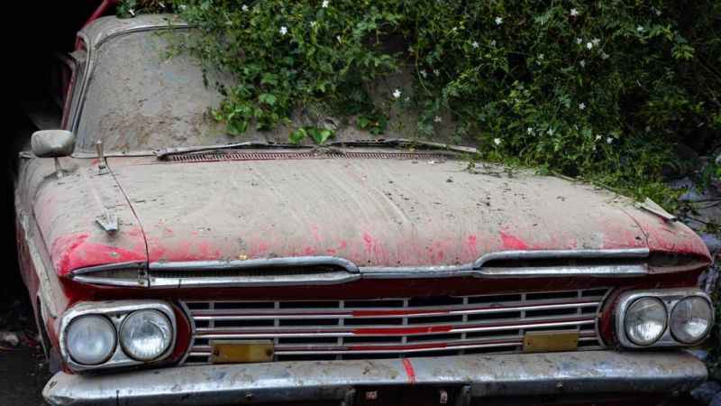 15 yıldır garajdaydı, 1959 model klasik araca yıllar sonra ilk marş 15 yıldır garajdaydı, 1959 model klasik araca yıllar sonra ilk marş
