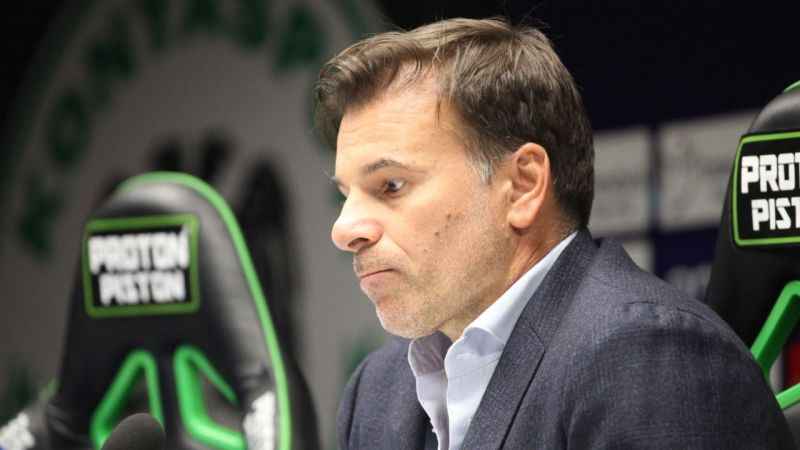 Konyaspor'da Stanojevic ile yollar ayrıldı Konyaspor'da Stanojevic ile yollar ayrıldı