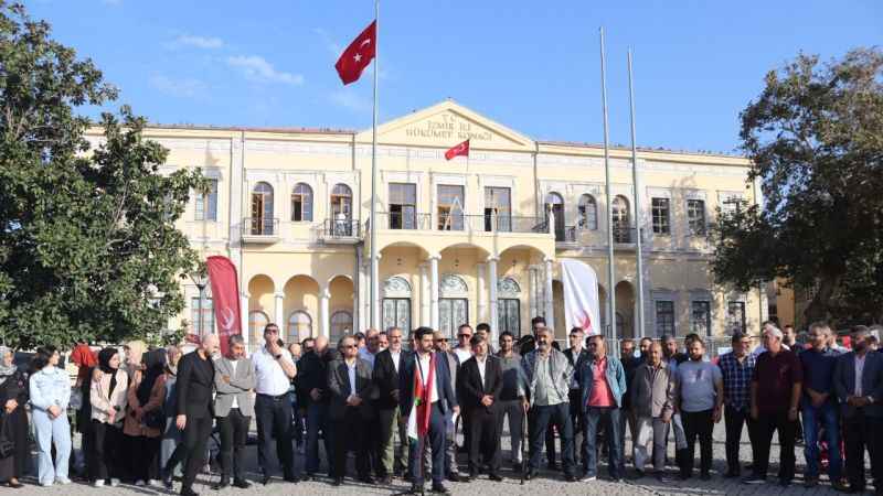 İzmir’de Yeniden Refah Partisi’nden İsrail'e tepki İzmir’de Yeniden Refah Partisi’nden İsrail'e tepki
