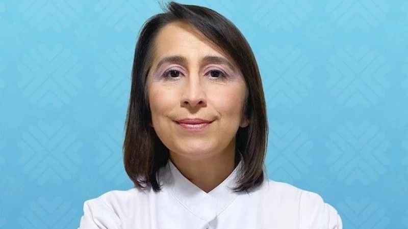 Piercing uzman ellerde yapılmalı! Piercing uzman ellerde yapılmalı!