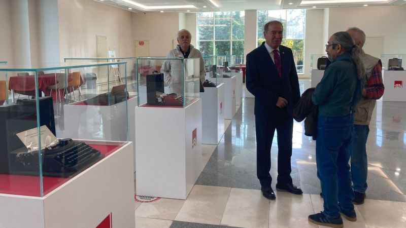 Hacı Bayramı Veli Üniversitesi'nde daktilo koleksiyonu sergisi Hacı Bayramı Veli Üniversitesi'nde daktilo koleksiyonu sergisi