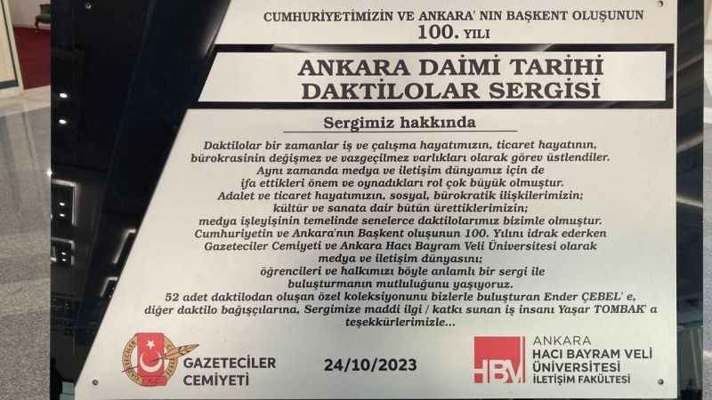 Hacı Bayramı Veli Üniversitesi'nde daktilo koleksiyonu sergisi Hacı Bayramı Veli Üniversitesi'nde daktilo koleksiyonu sergisi